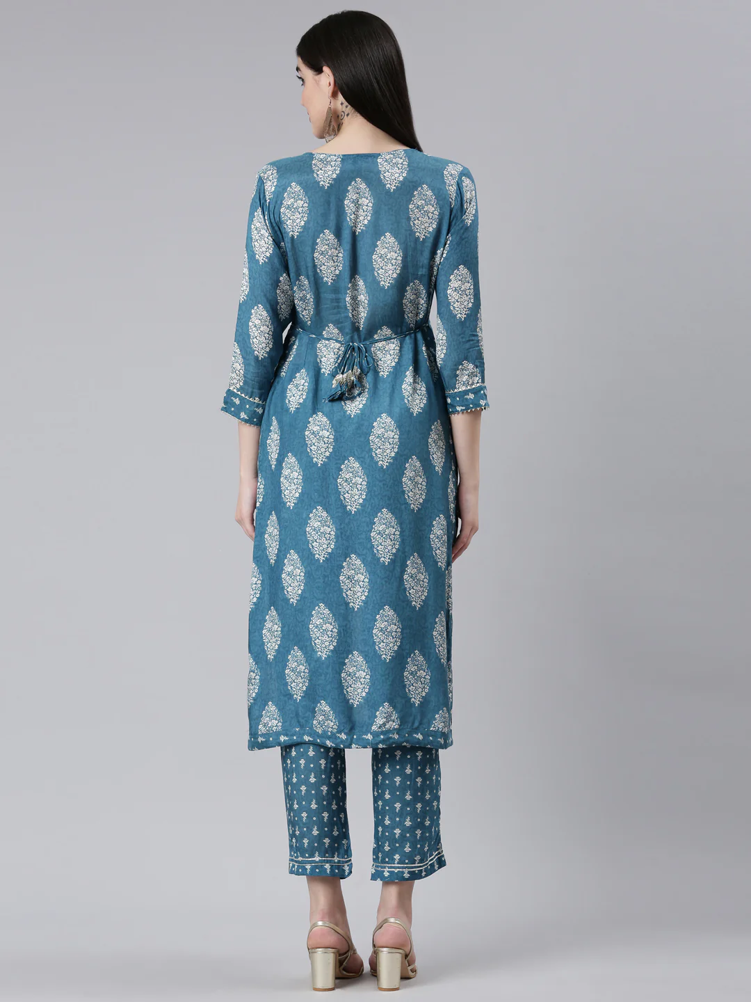 Neerus Green Pleated Straight Printed Kurta And Trousers - Image 3