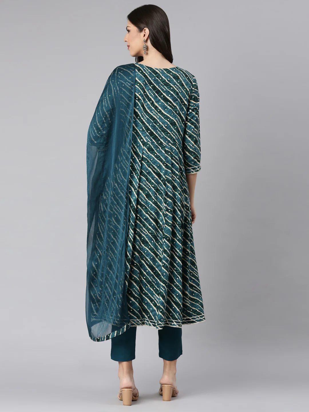 Neerus Green Printed Anarkali Kurta and Trousers With Dupatta - Image 3