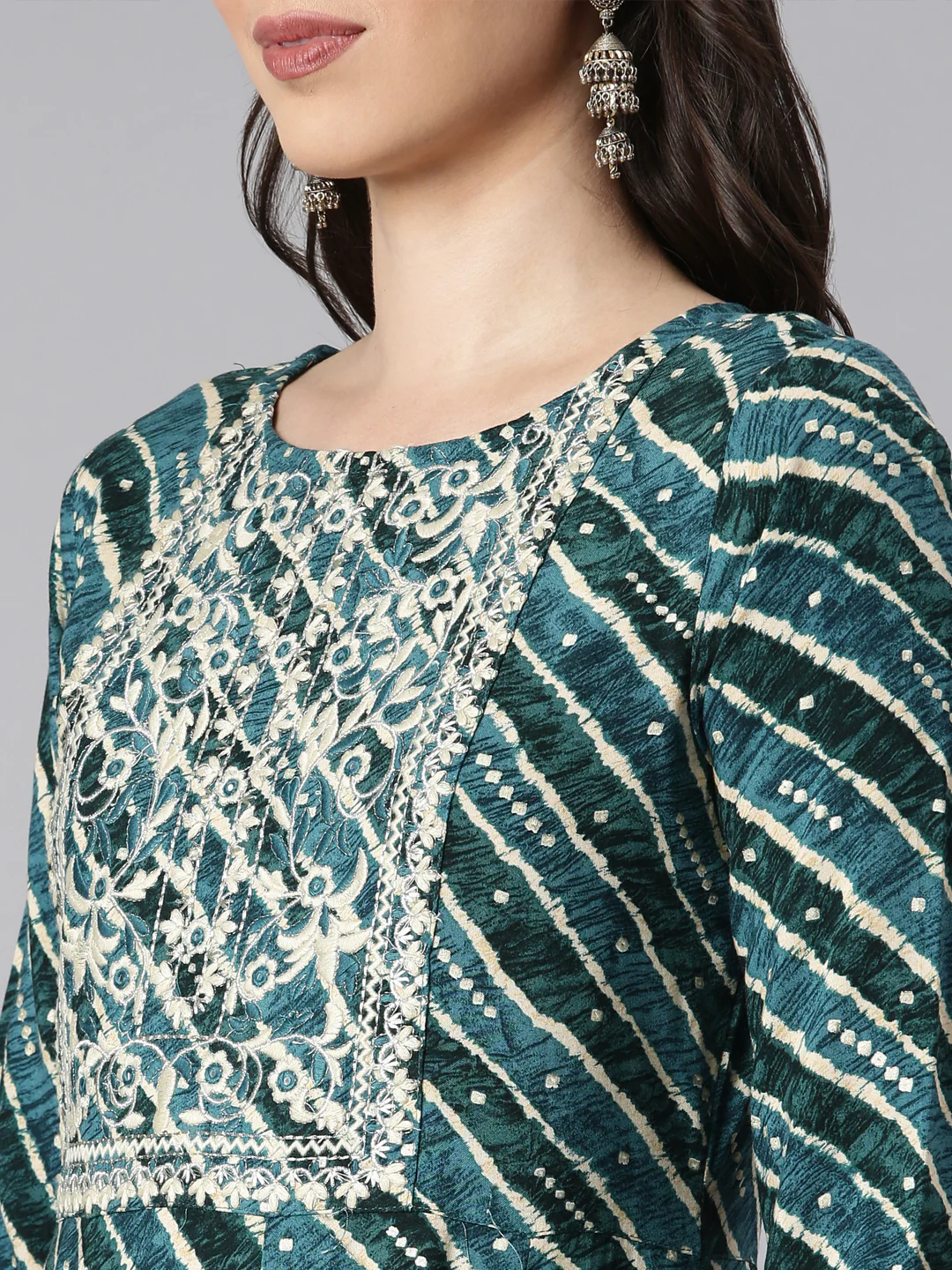 Neerus Green Printed Anarkali Kurta and Trousers With Dupatta - Image 4