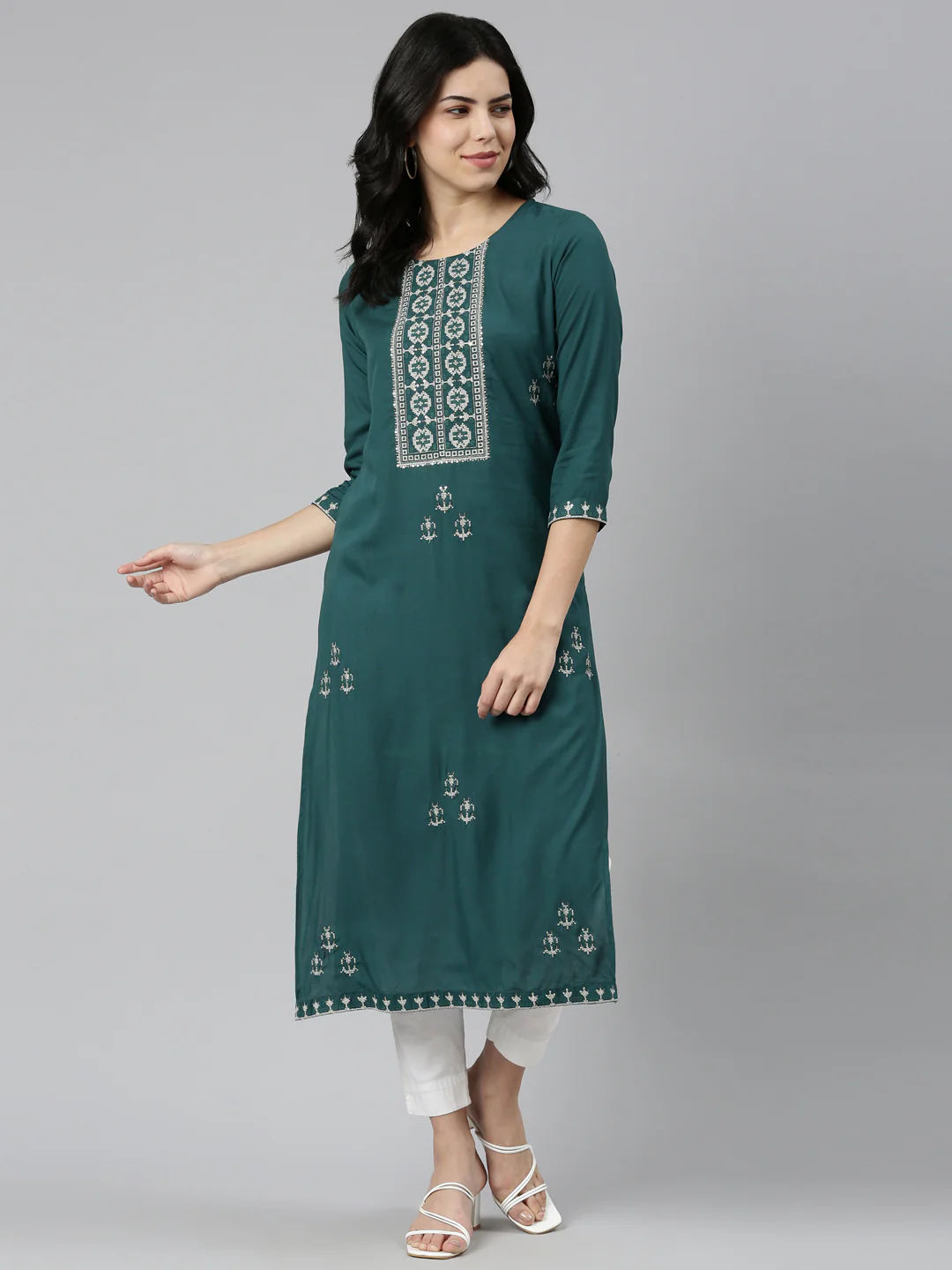 Neerus Green Regular Straight Embroidered Kurta - Image 5