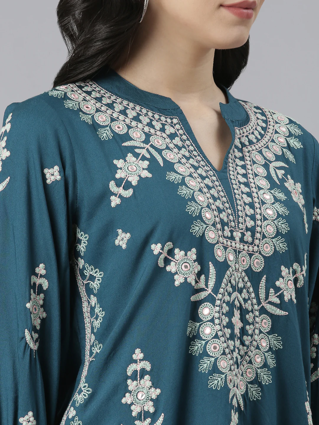 Neerus Green Regular Straight Floral Kurta And Salwar - Image 6