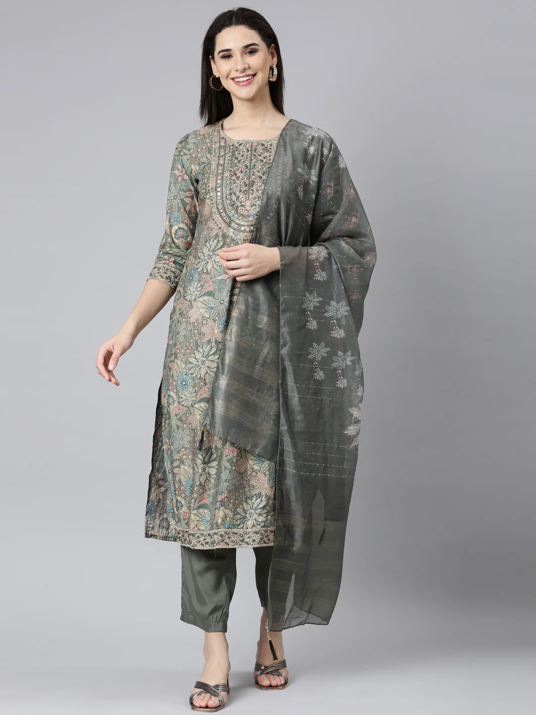 Neerus Green Regular Straight Floral Kurta And Trousers With Dupatta - Image 5