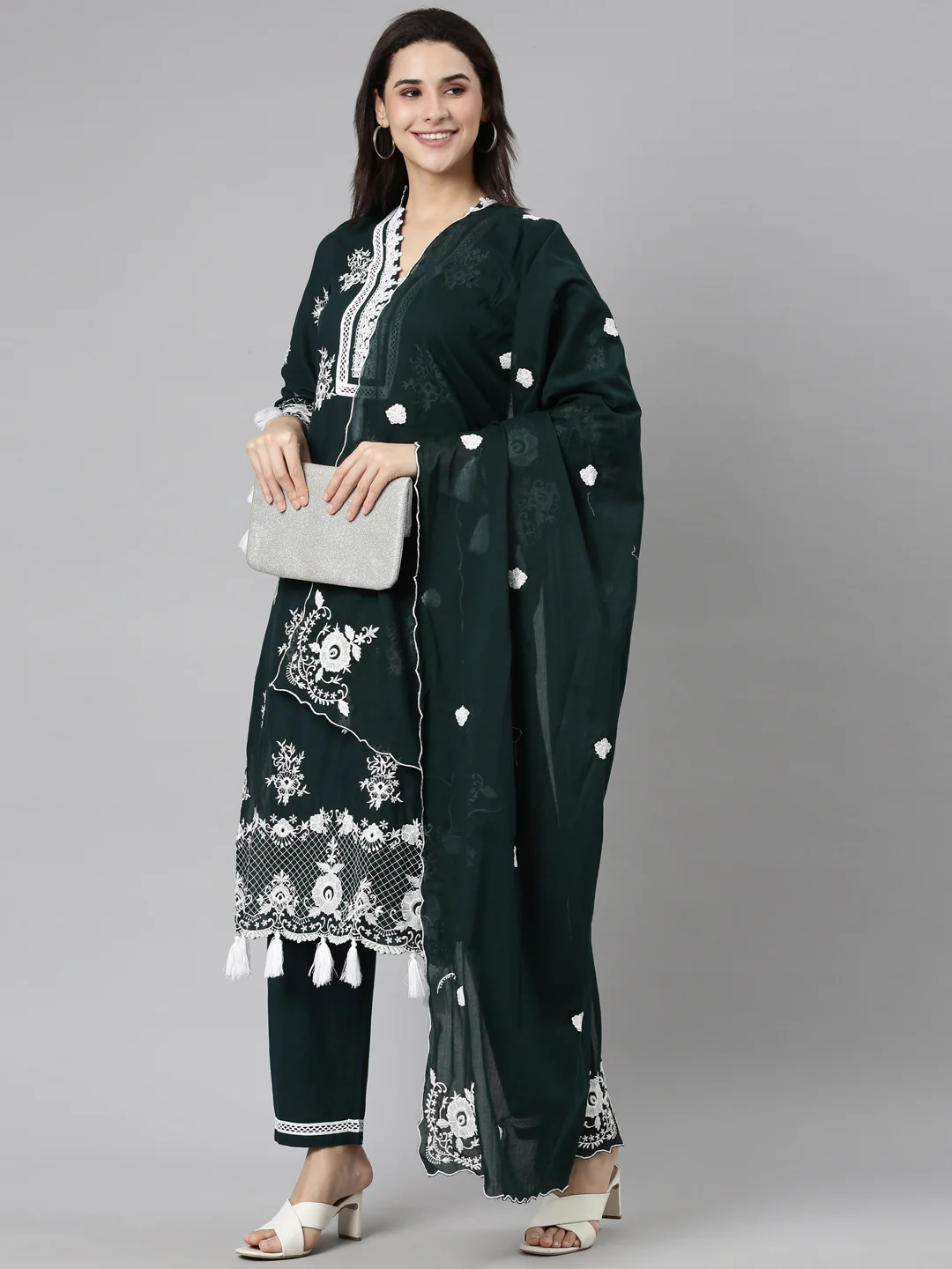 Neerus Green Regular Straight Floral Kurta And  Trousers With Dupatta - Image 4