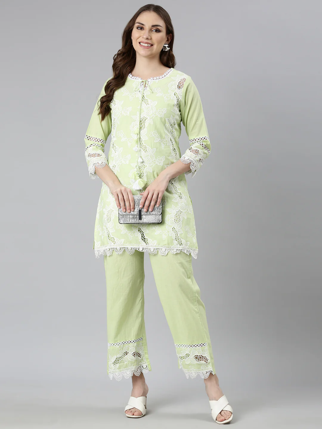 Neerus Green Regular Straight Floral Kurti And  Trousers - Image 4