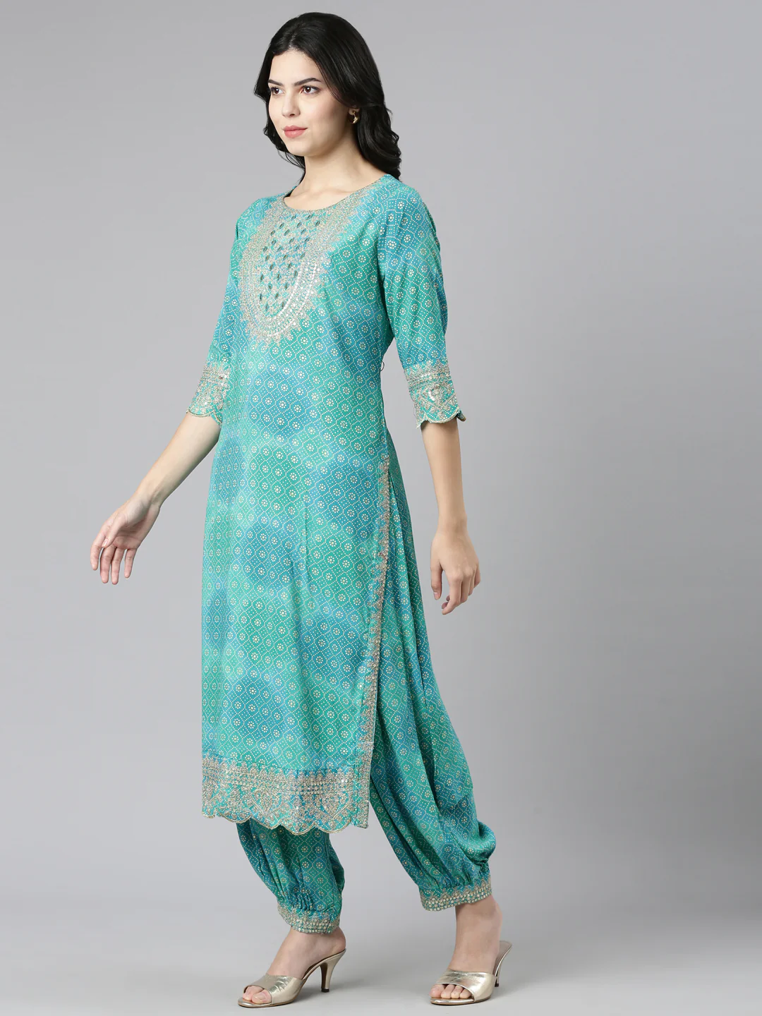 Neerus Green Regular Straight Printed Kurta And Salwar With Dupatta - Image 2