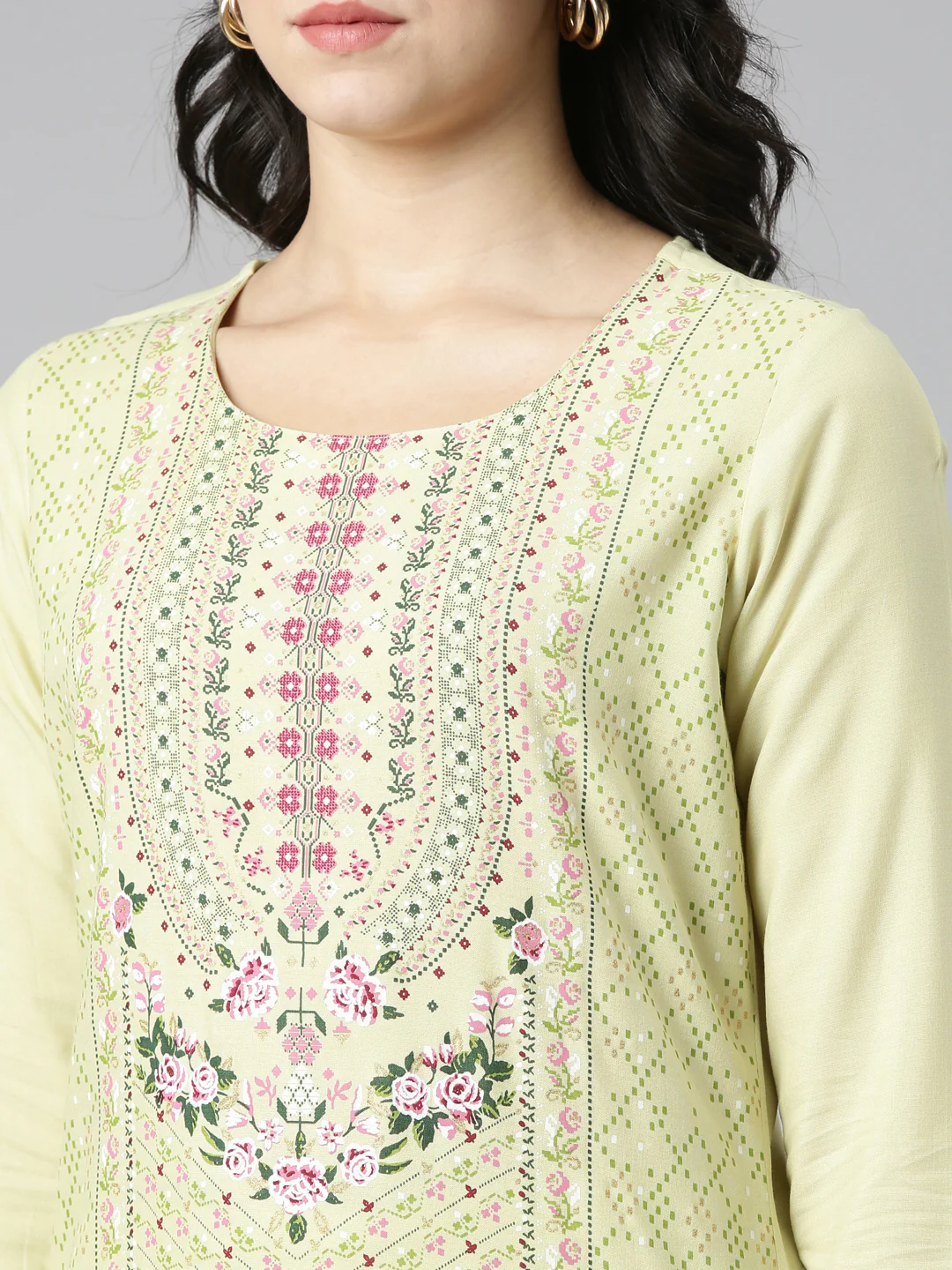 Neerus Green Regular Straight Printed Kurta - Image 4