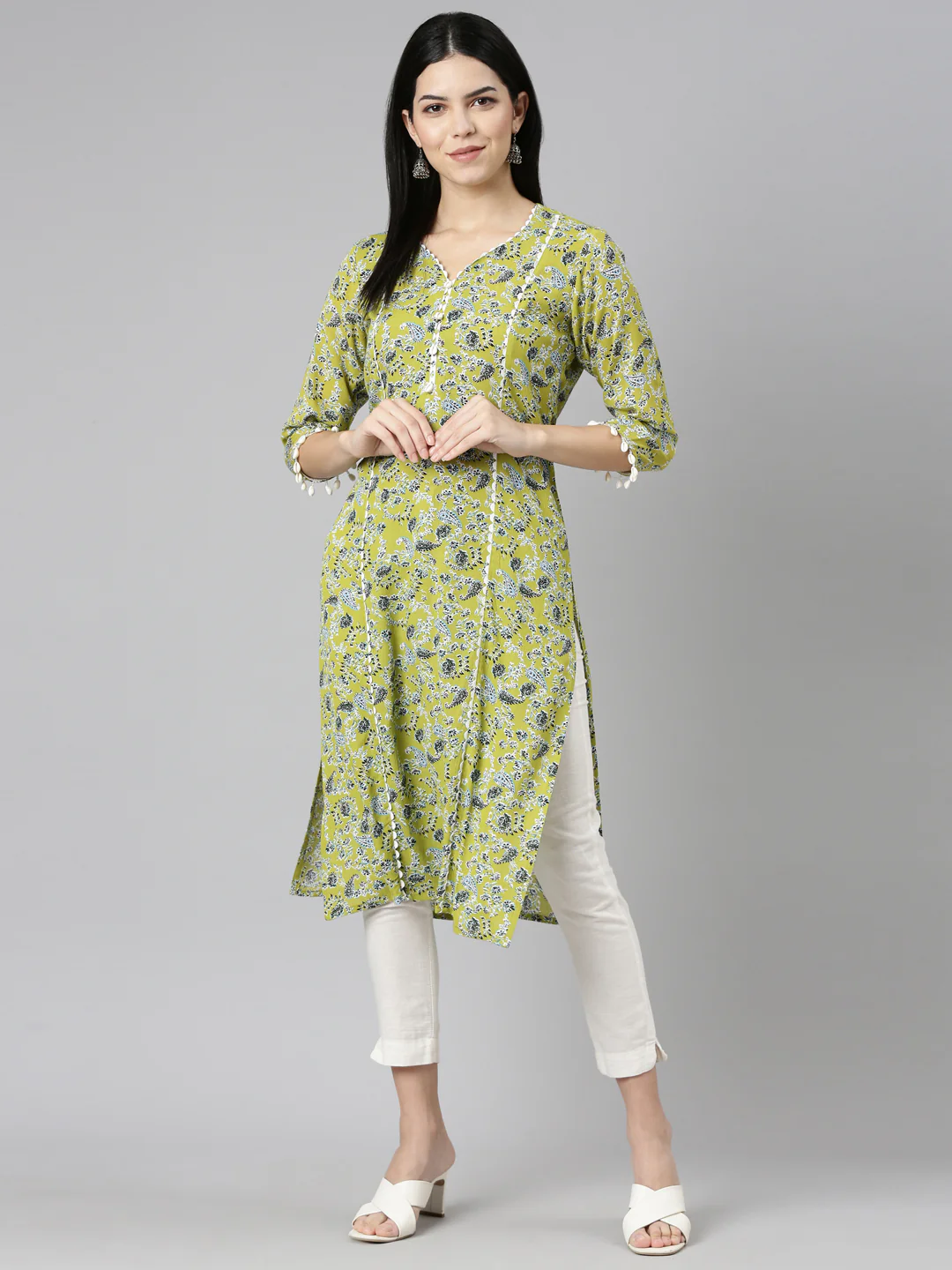 Neerus Green Regular Straight Printed Kurta - Image 5