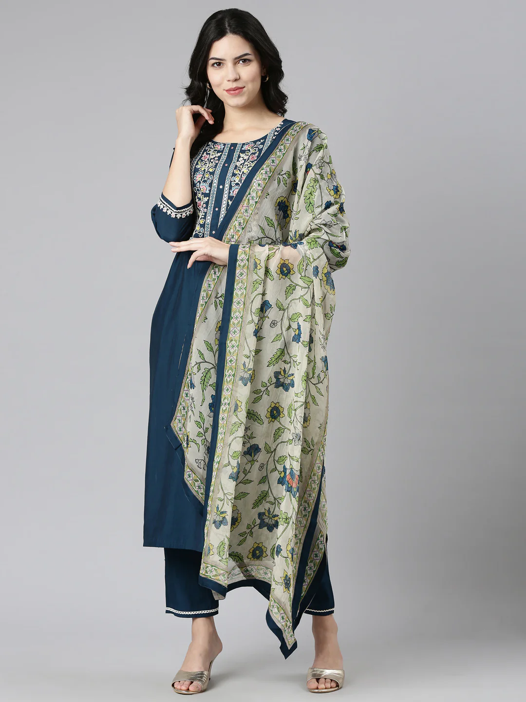 Neerus Green Regular Straight Solid Kurta And Trousers With Dupatta - Image 5