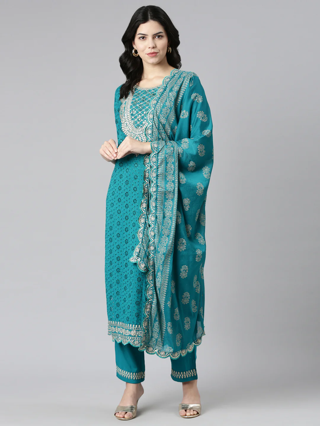 Neerus Green Regular Straight Solid Kurta And Trousers With Dupatta - Image 5
