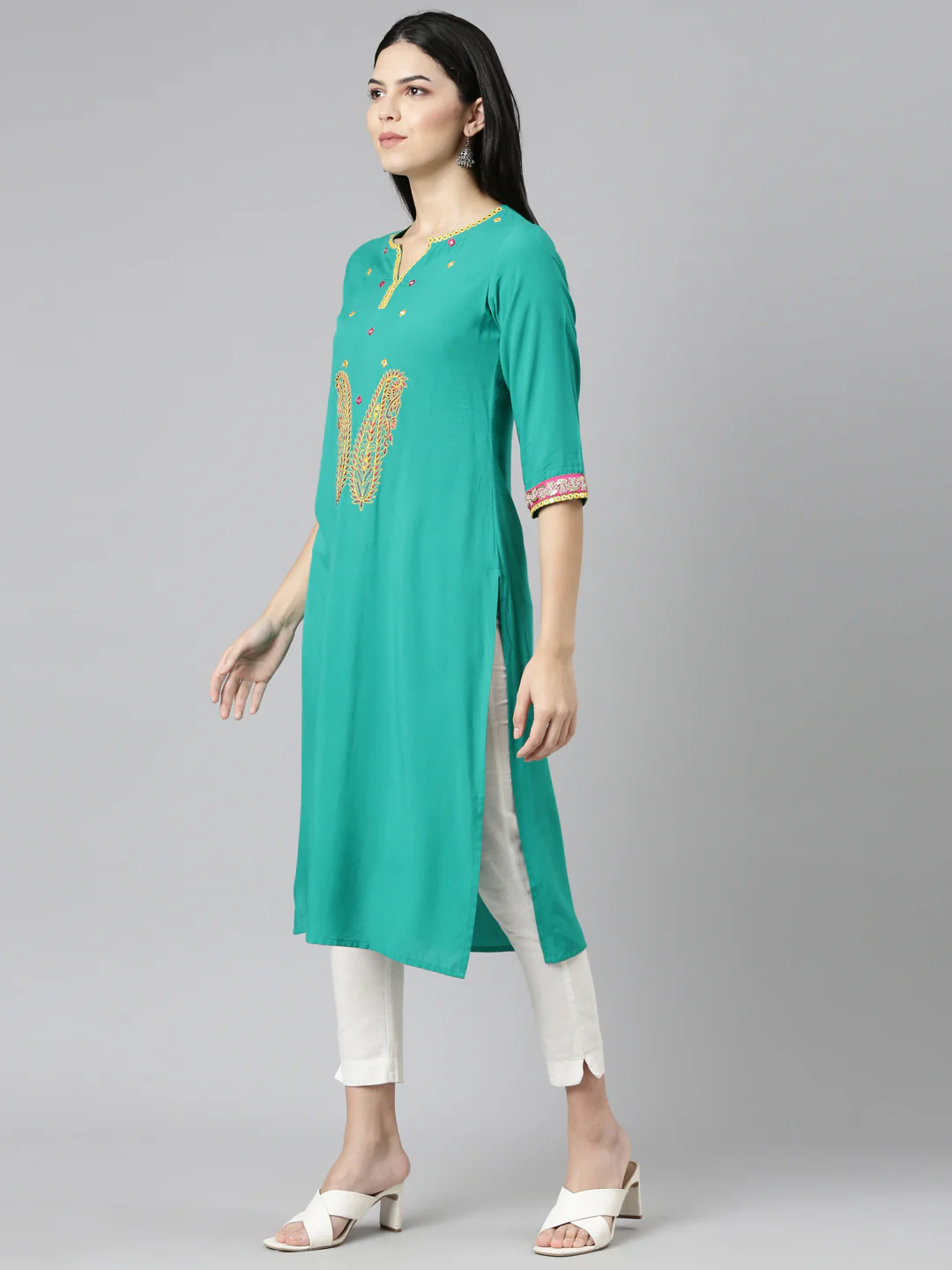 Neerus Green Regular Straight Solid Kurta - Image 2