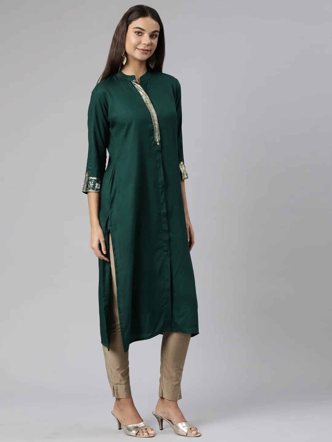 Neerus Green Regular Straight Solid Kurta - Image 2