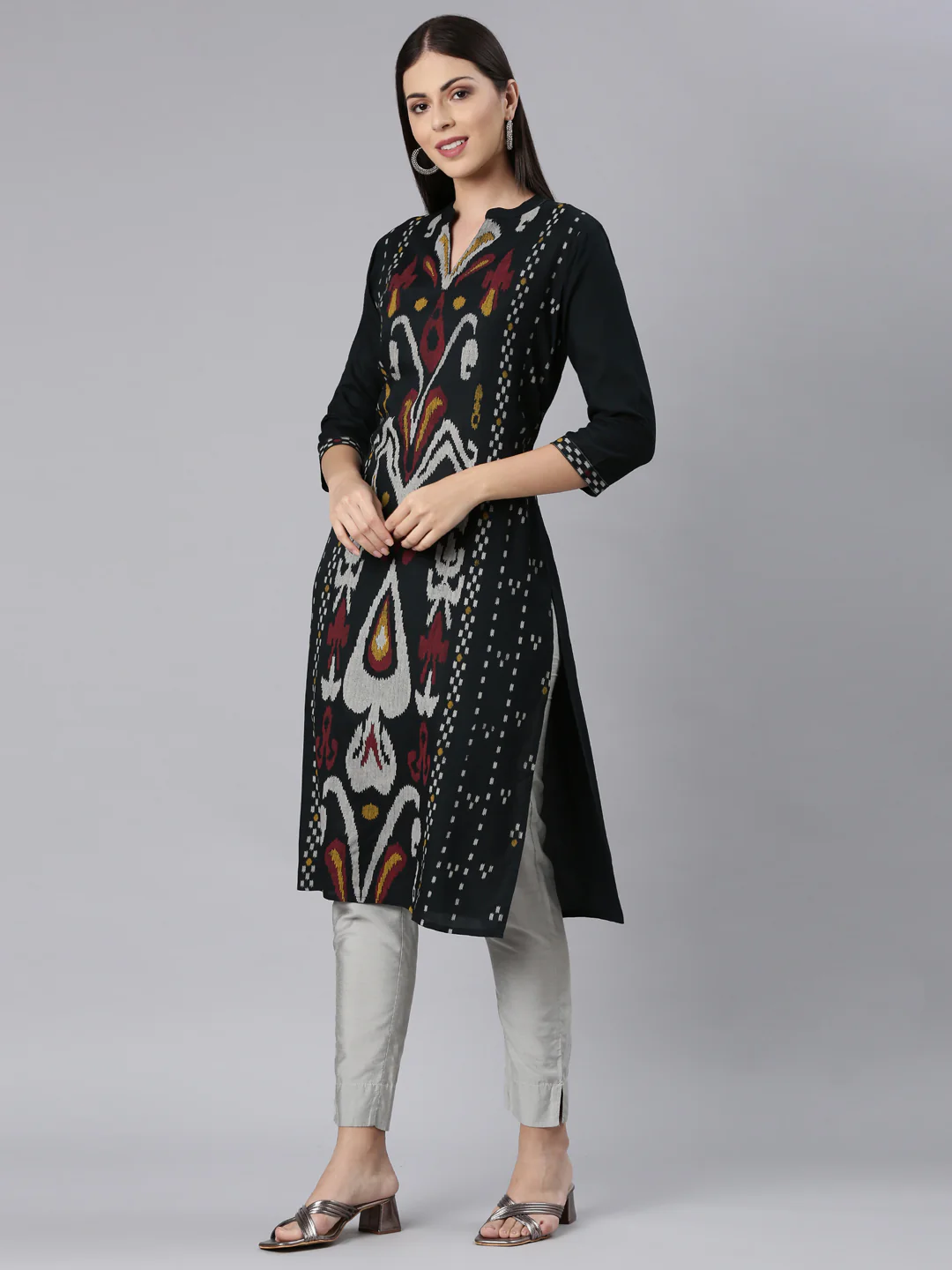 Neerus Green Straight Casual Chevron Straight Kurta - Image 2