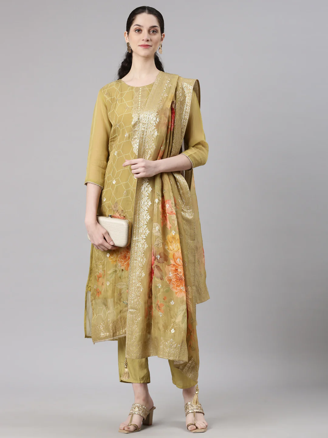 Neerus Green Straight Casual Floral Kurta and Trouser with Dupatta - Image 6