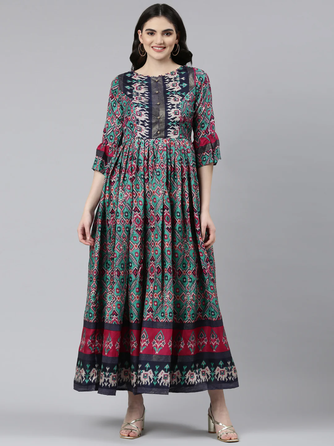 Neerus Green Straight Casual Printed Dress