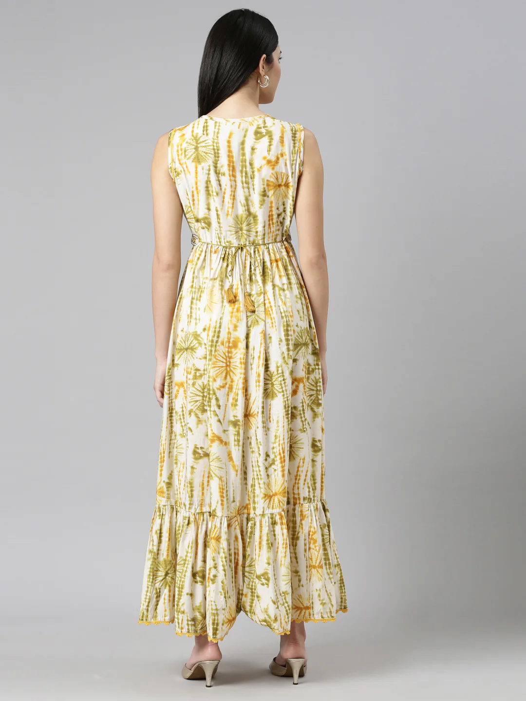 Neerus Green Straight Casual Printed Gown - Image 3