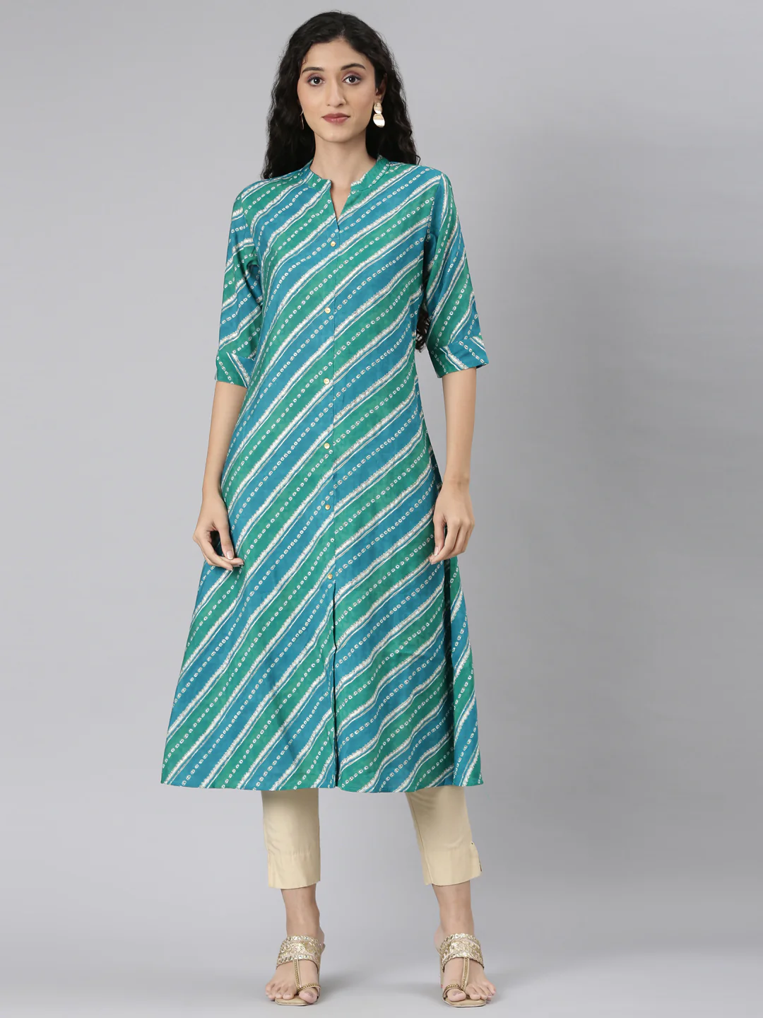 Neerus Green Straight Casual Striped Straight Kurta