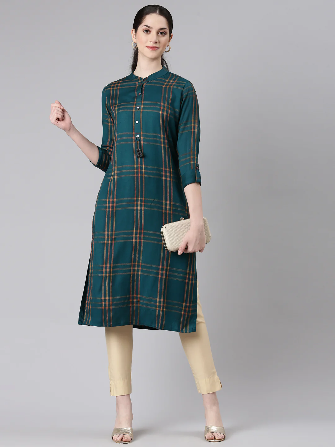 Neerus Green Straight Casual Striped Panelled Kurta - Image 5