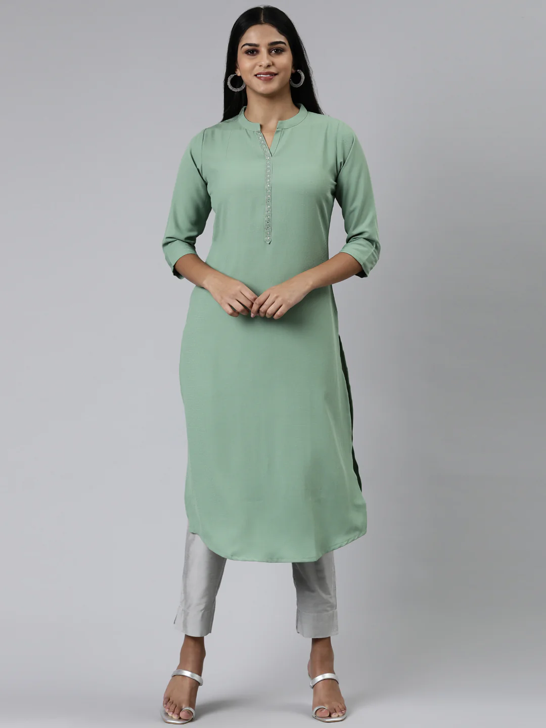 Neerus Green Straight Solid Viscose Rayon Kurta