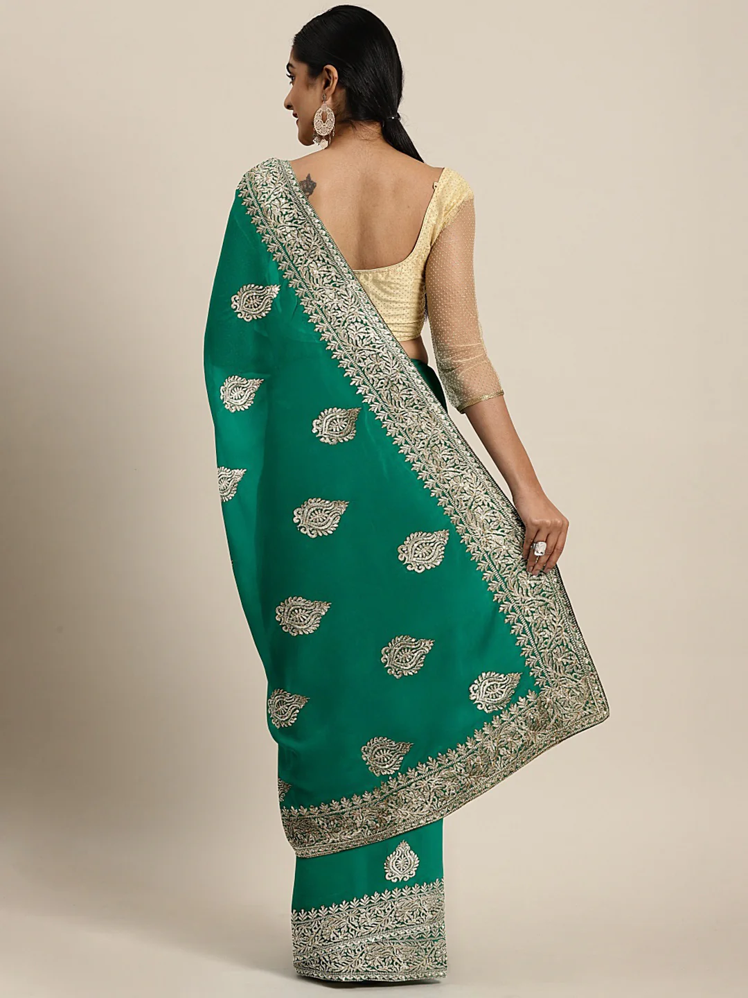 Neerus Green Textured Saree With Blouse - Image 2