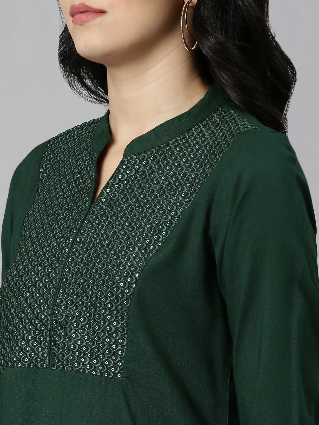 Neerus Green Tiered Straight Solid Kurta - Image 4
