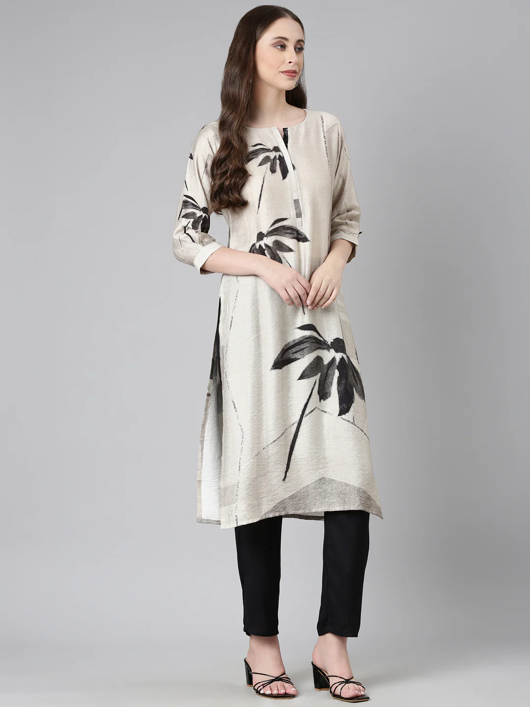 Neerus Grey Casual Floral Straight Kurta - Image 5
