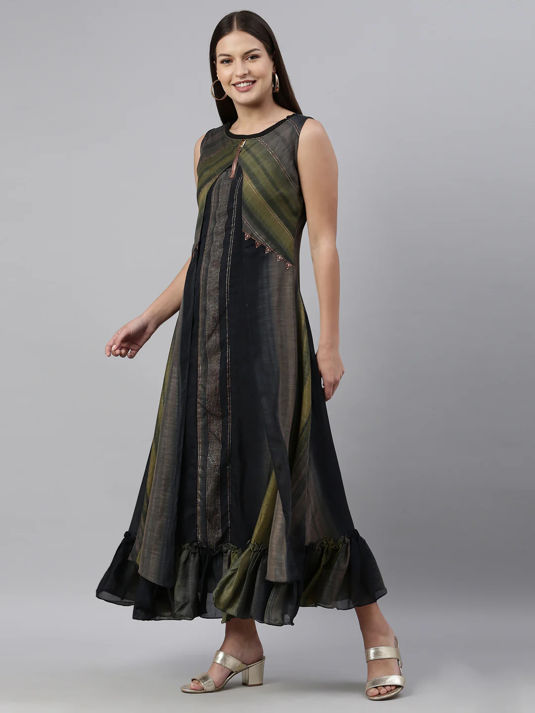 Neerus Grey Color Silk Fabric Kurta - Image 3