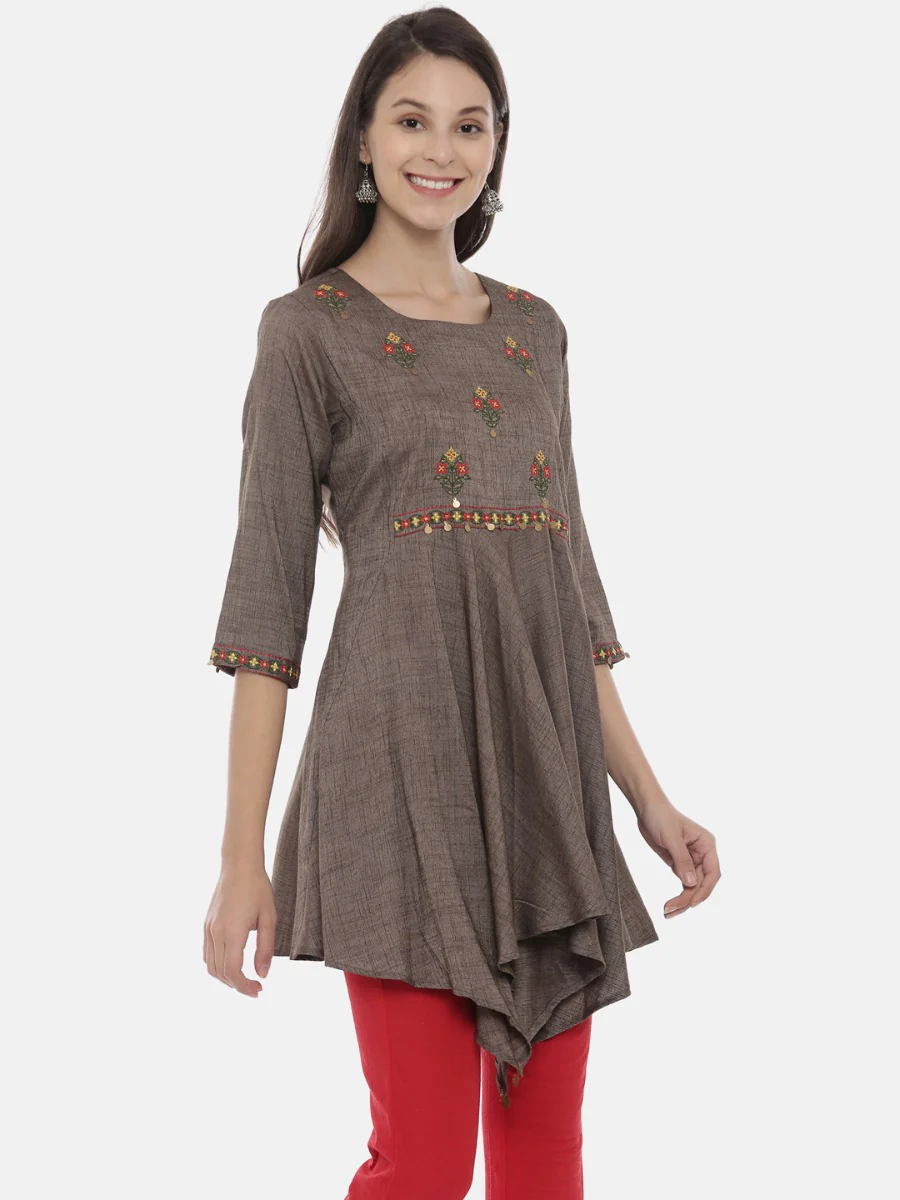 Neerus Grey Embroidered High Low Kurta - Image 4