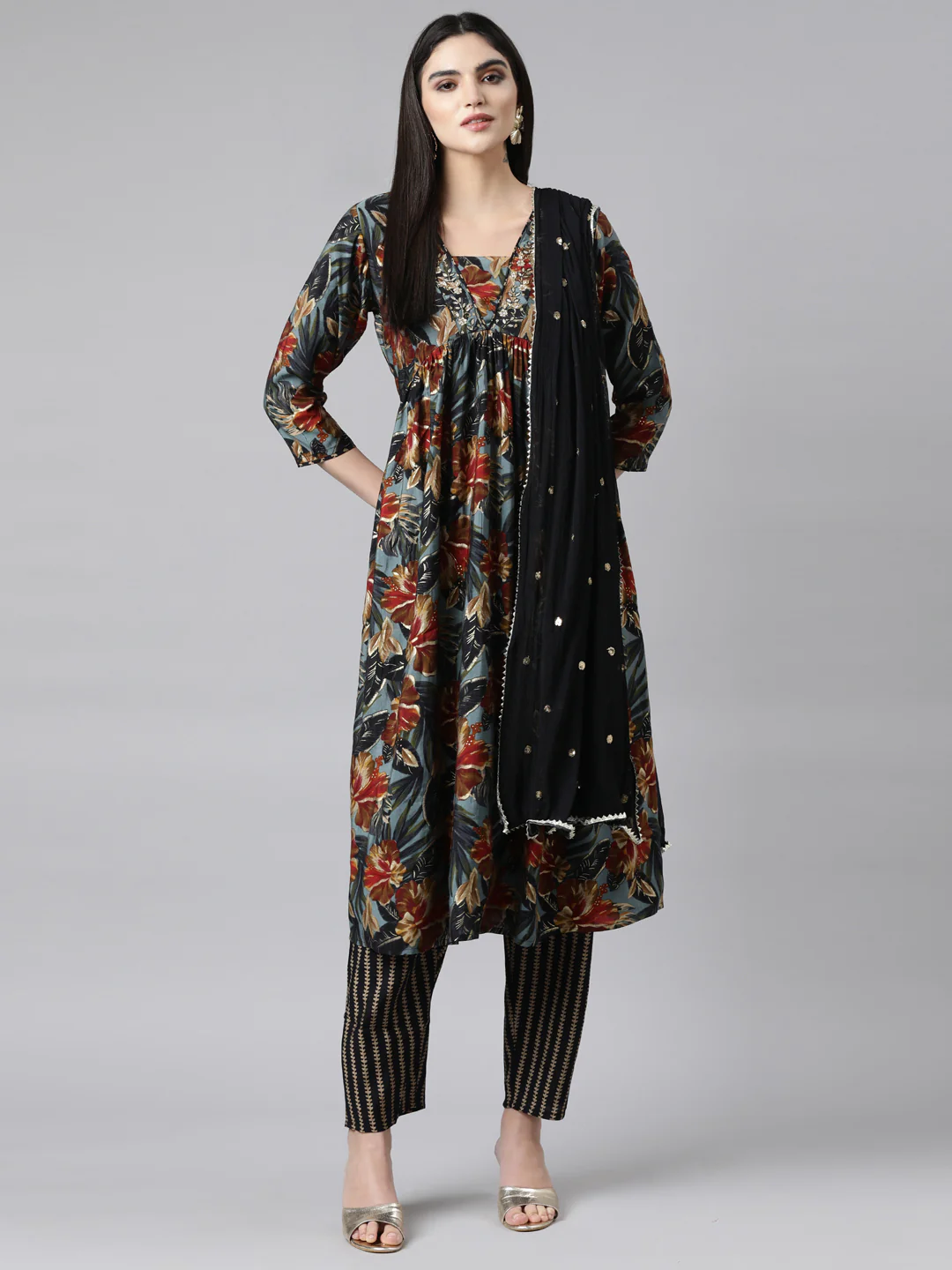 Neerus Grey Pleated Straight Floral Kurta And Trousers With Dupatta - Image 5