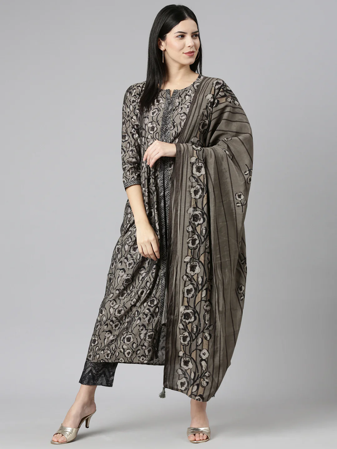 Neerus Grey Pleated Straight Printed Kurta And Trousers With Dupatta - Image 5