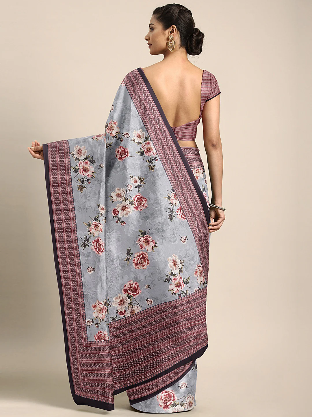 Neerus Grey Printed Saree With Blouse - Image 2