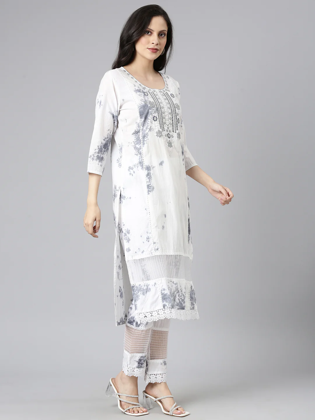 Neerus Grey Printed Straight Kurta and Trousers With Dupatta - Image 2