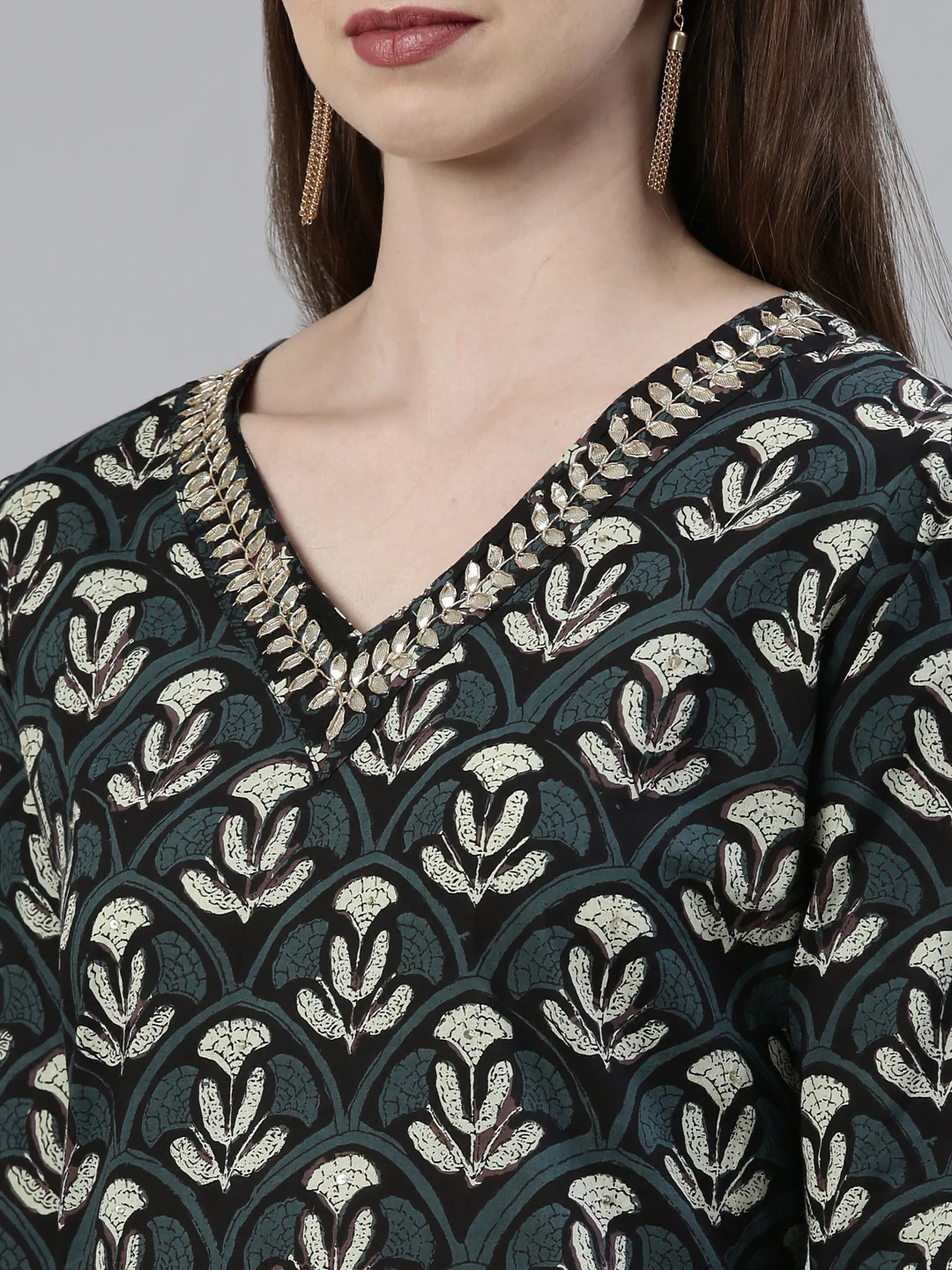 Neerus Grey Regular Knee Length Printed Kurta Printed Sharara With Dupatta - Image 4