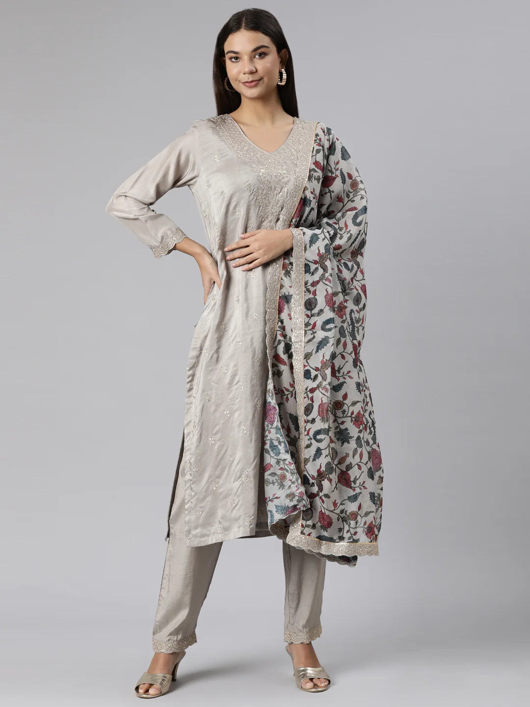 Neerus Grey Regular Straight Floral Kurta And Trousers With Dupatta - Image 4