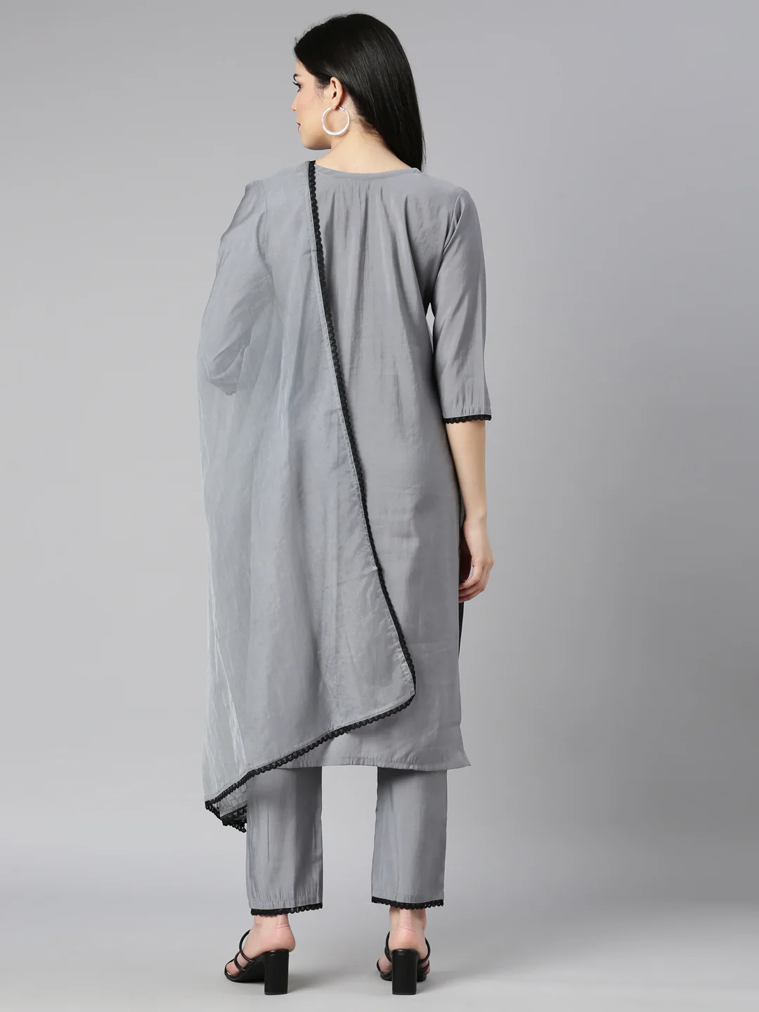 Neerus Grey Regular Straight Floral Kurta And Trousers With Dupatta - Image 3