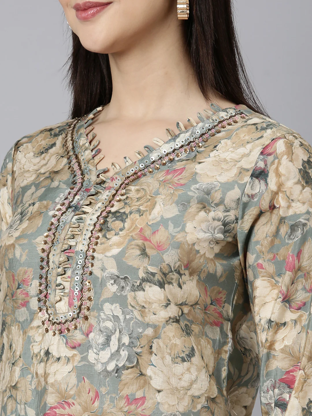 Neerus Grey Regular Straight Floral Kurta And Trousers With Dupatta - Image 4