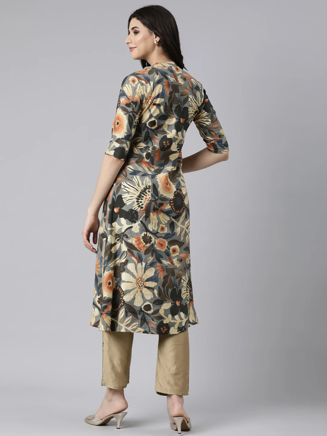 Neerus Grey Regular Straight Floral Kurta - Image 3