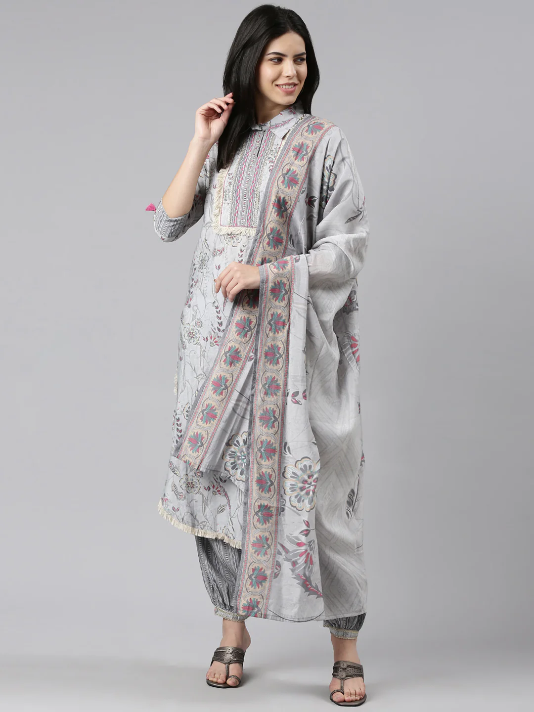 Neerus Grey Regular Straight Printed Kurta And Salwar With Dupatta - Image 5