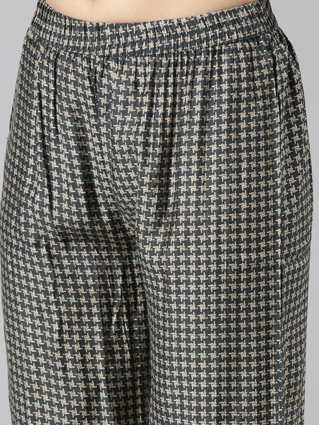 Neerus Grey Regular Straight Printed Kurta And Trousers With Dupatta - Image 6