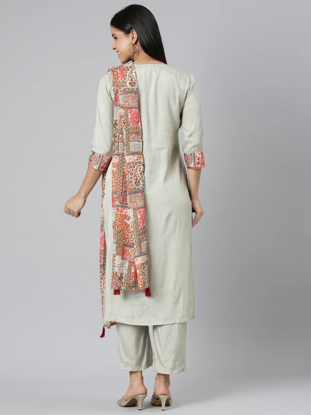 Neerus Grey Regular Straight Solid Kurta and Trousers With Dupatta - Image 3