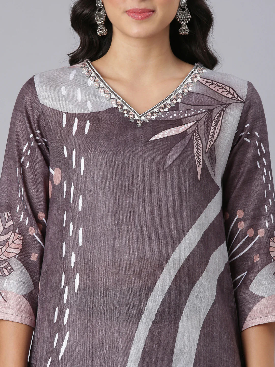 Neerus Grey Straight Casual Tribal Kurta - Image 4
