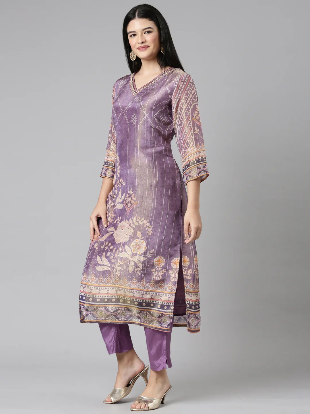 Neerus Lavender Casual Floral Straight Kurta and Trousers With Dupatta - Image 2