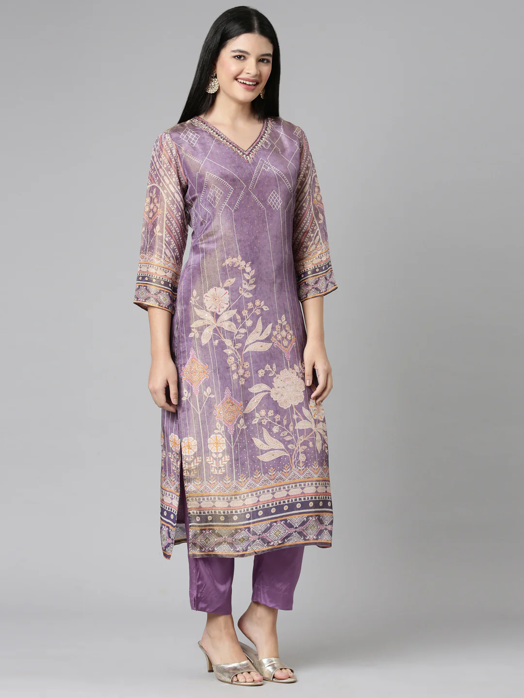 Neerus Lavender Casual Floral Straight Kurta and Trousers With Dupatta - Image 3