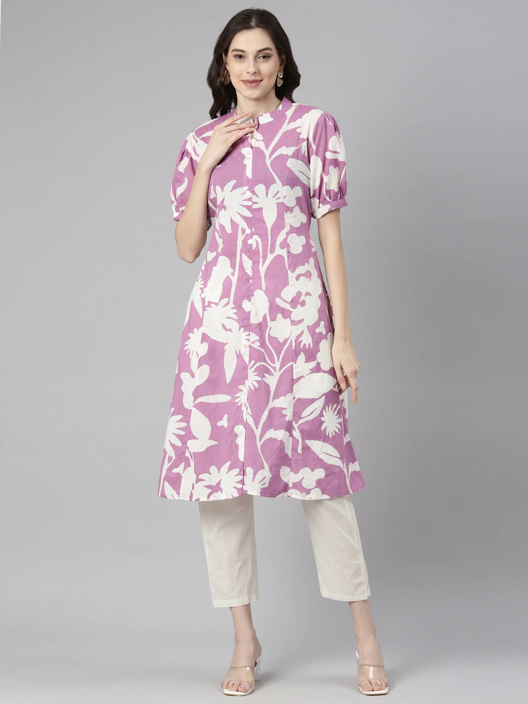 Neerus Lavender Casual Floral Straight Kurta
