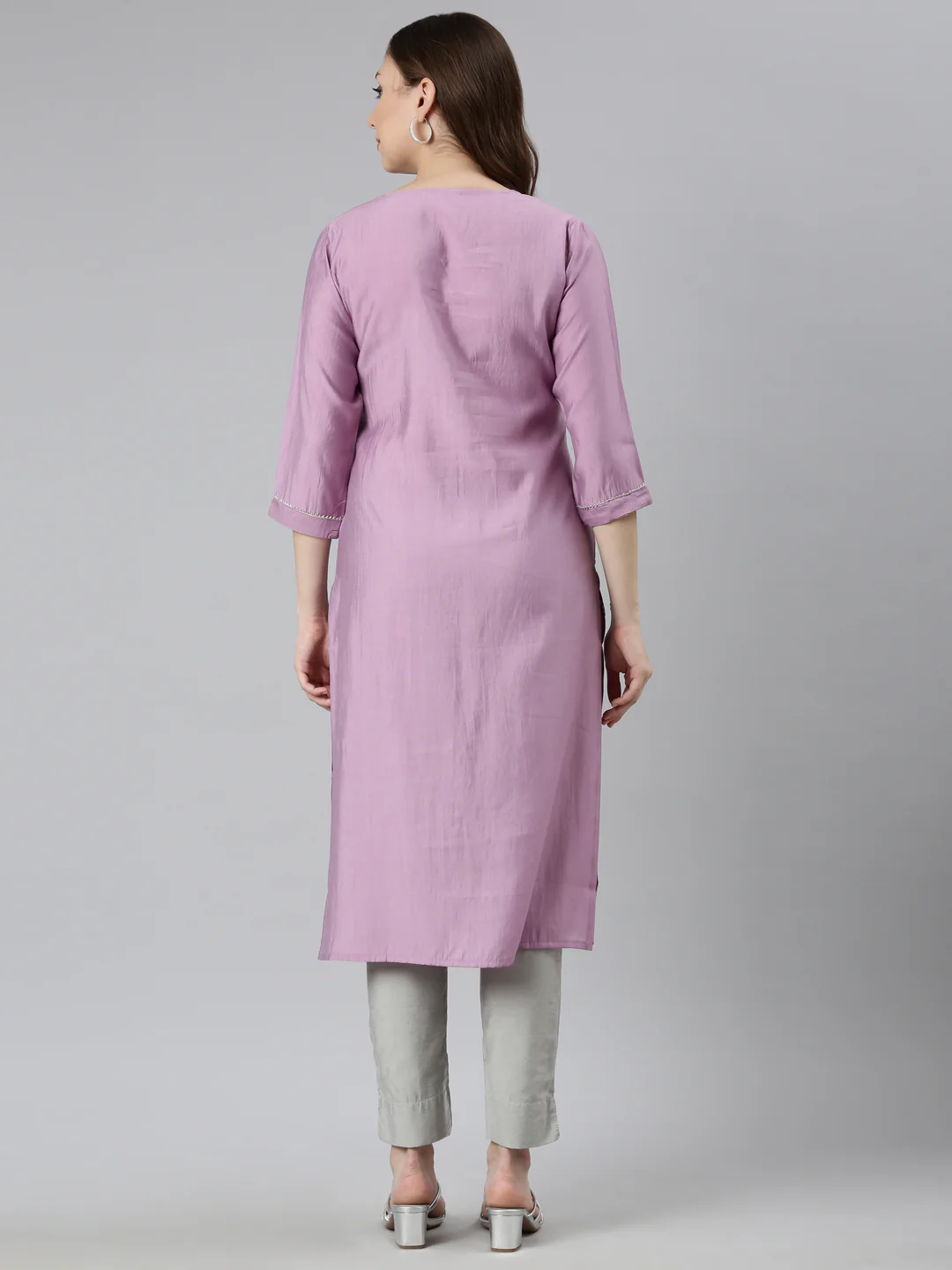 Neerus Lavender Panelled Straight Embellished Kurta - Image 3