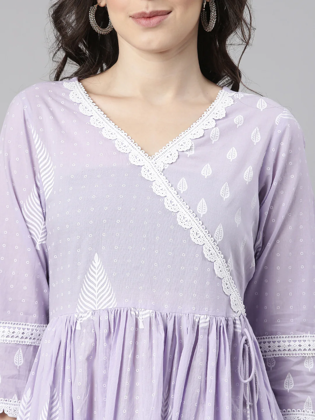 Neerus Lavender Printed Anarkali Kurta and Trousers With Dupatta and with bag - Image 2