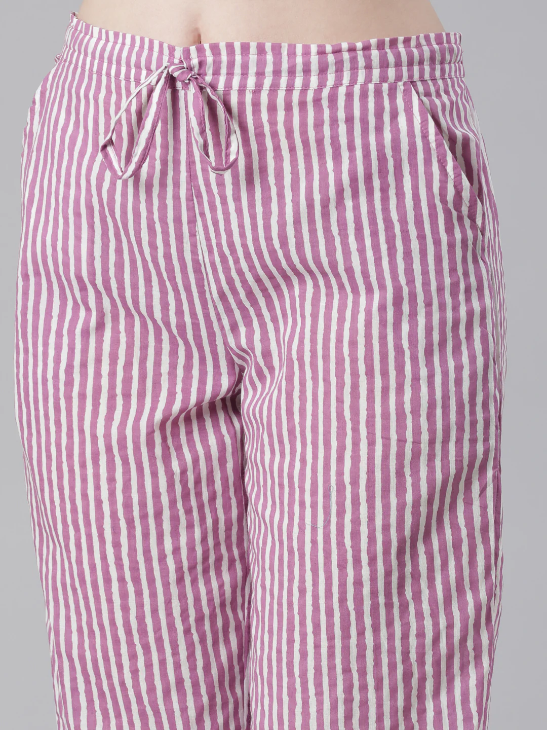 Neerus Lavender Printed Straight Kurta and Trousers With Dupatta - Image 6