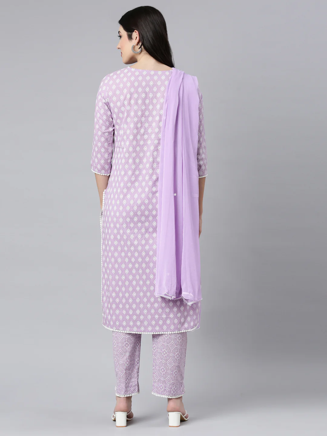 Neerus Lavender Regular Straight Floral Kurta And Trousers With Dupatta - Image 3