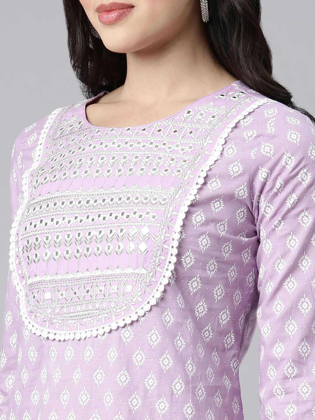 Neerus Lavender Regular Straight Floral Kurta And Trousers With Dupatta - Image 4