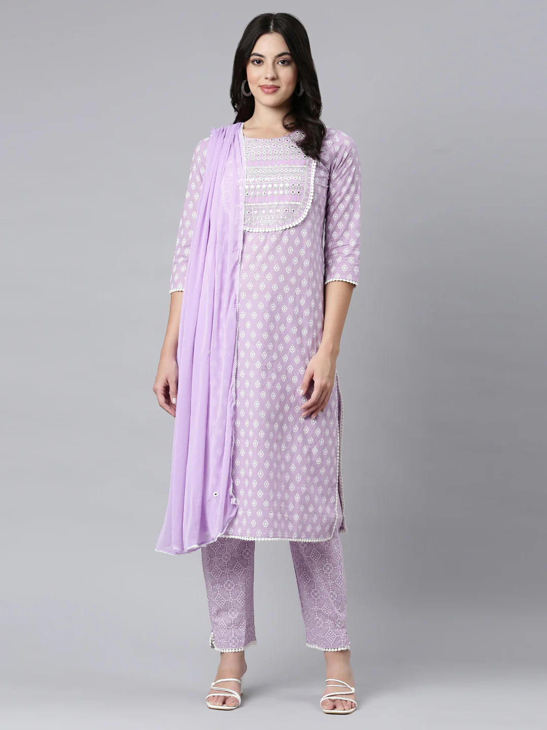 Neerus Lavender Regular Straight Floral Kurta And Trousers With Dupatta - Image 5