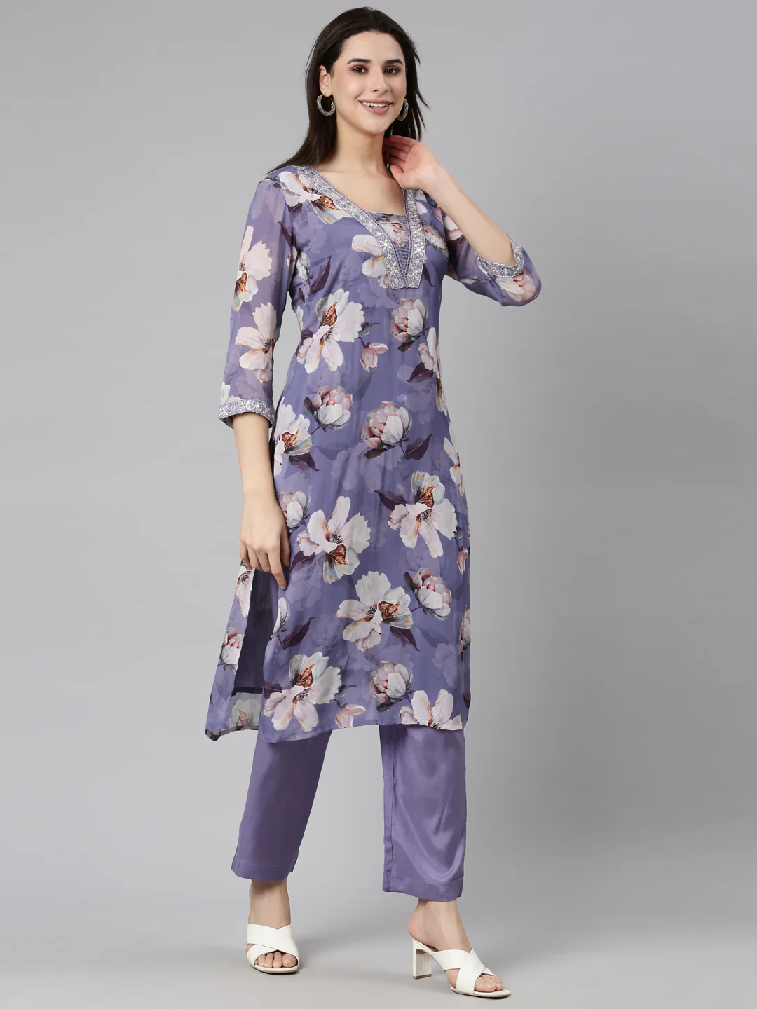 Neerus Lavender Regular Straight Floral Kurta And  Trousers With Dupatta - Image 2